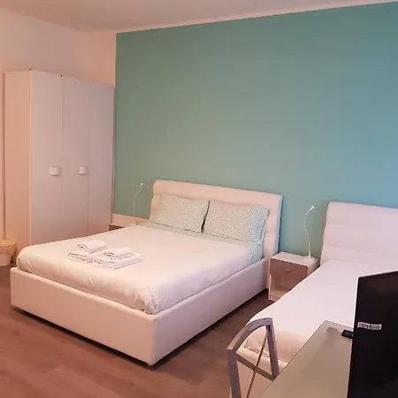 Bed & Breakfast Porto Vecchio - Stazione 3*