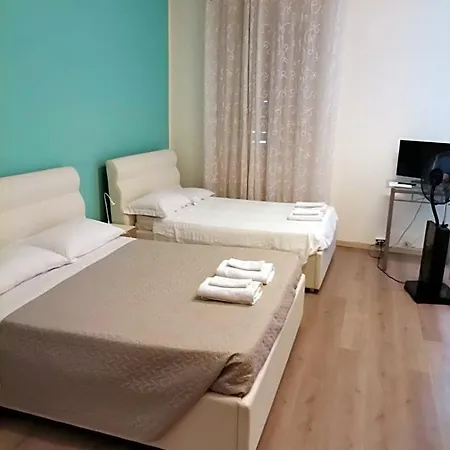 Porto Vecchio - Stazione 3* Трієст