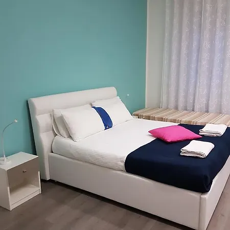 Porto Vecchio - Stazione 3* Трієст