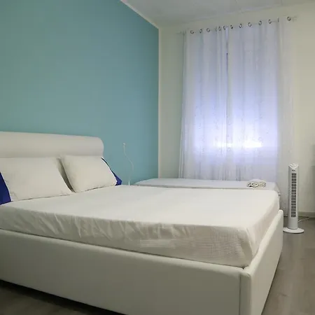 Porto Vecchio - Stazione 3* トリエステ