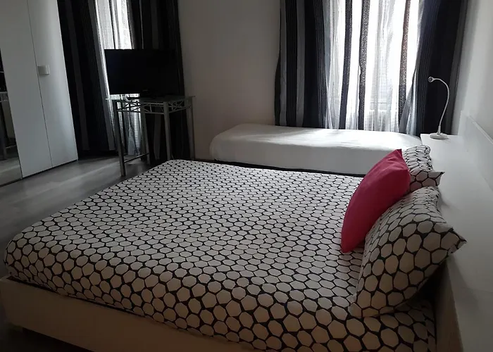 Bed & Breakfast Porto Vecchio - Stazione 3*