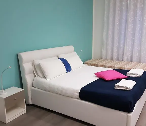 Porto Vecchio - Stazione 3* Trieste